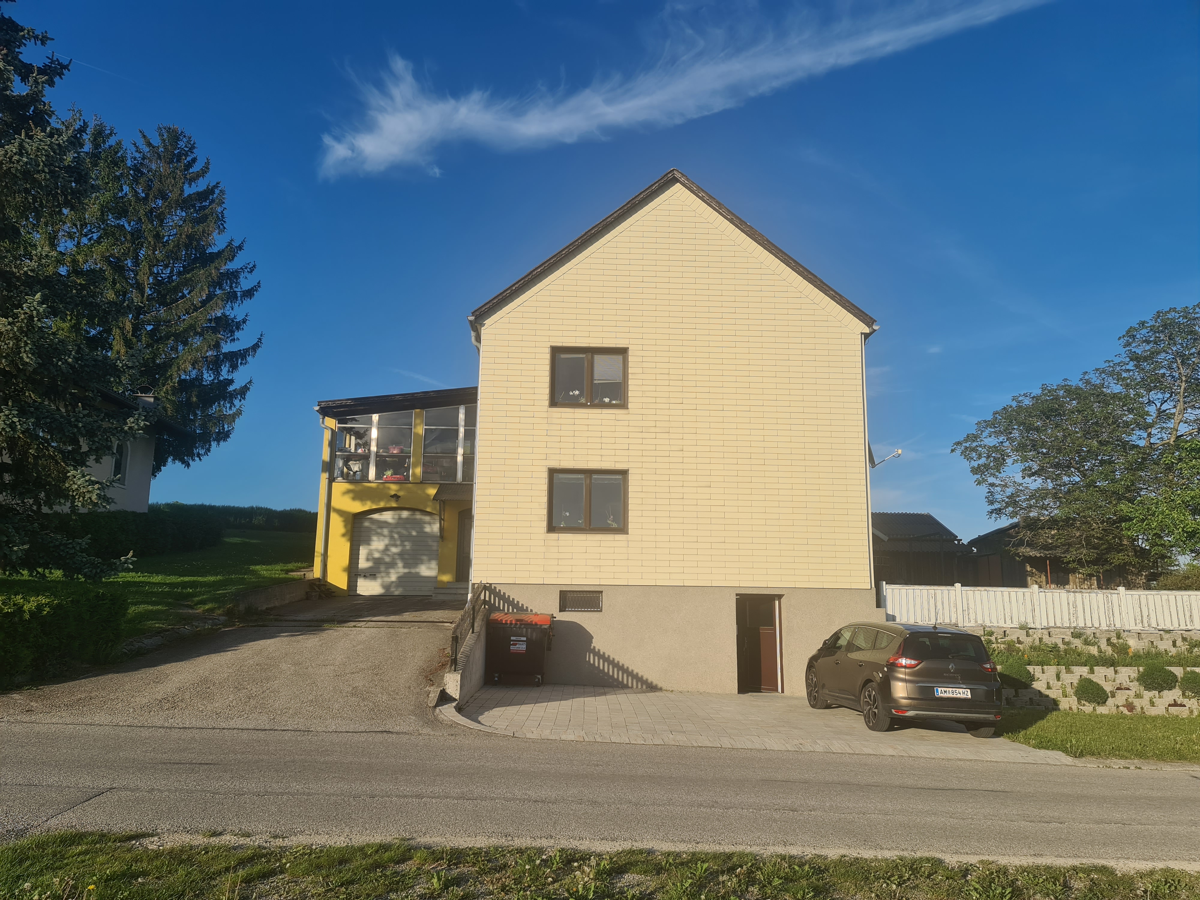 Monteur-Zimmer - Preis pro Nacht - Niederösterreich - Parkplatz vorm Haus  - Apartment Paulberg 