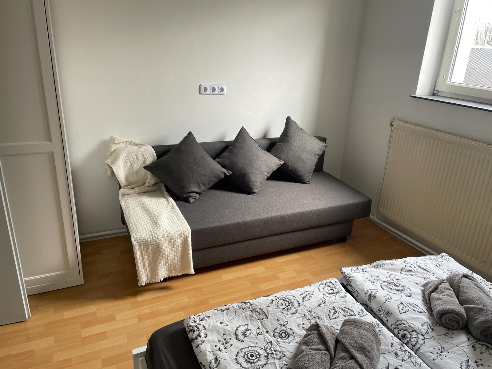 MonteurZimmer: Sofa - Apartment Paulberg 