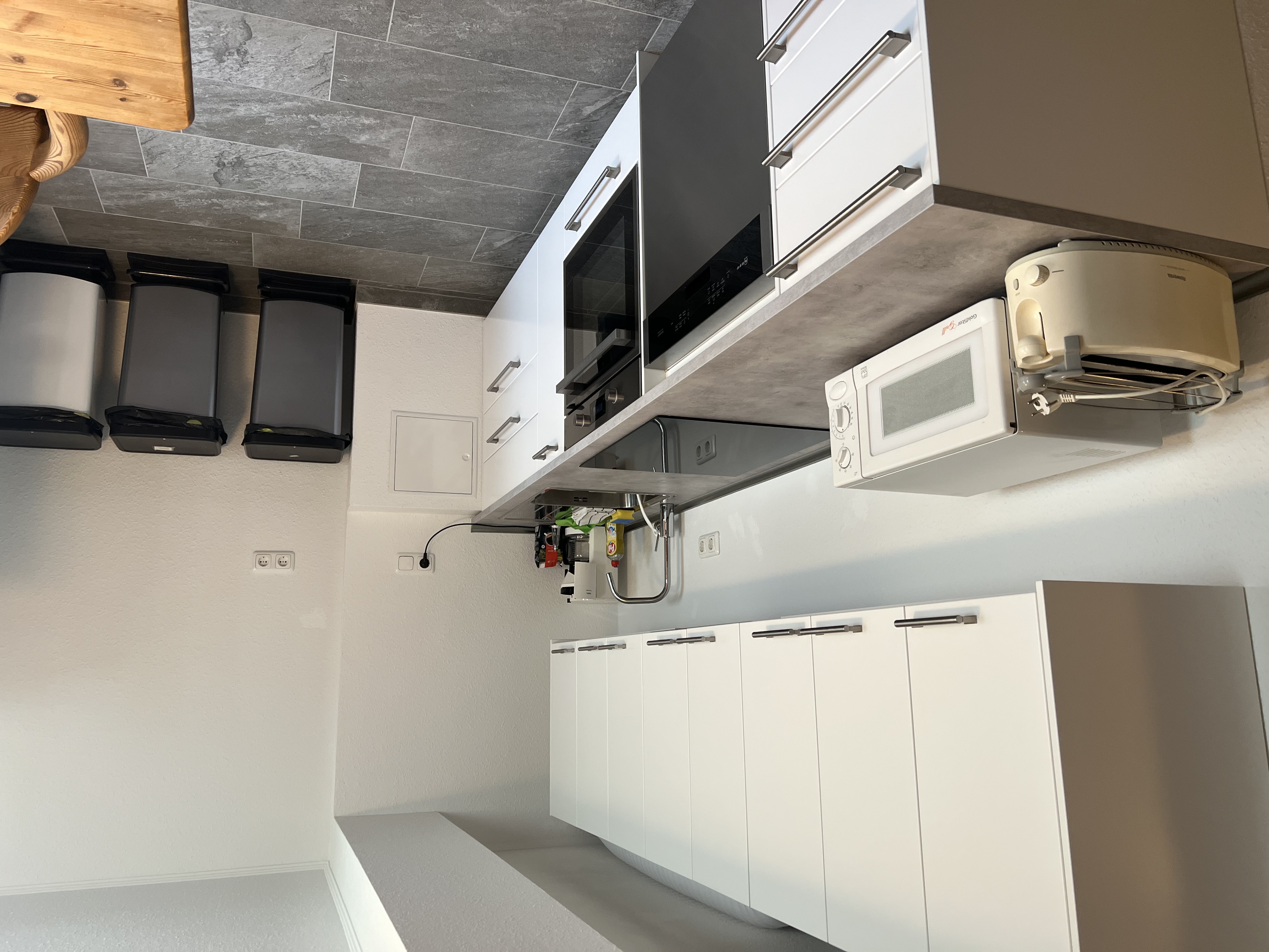 Monteur-Zimmer - Korschenbroich - Fam. Schuh