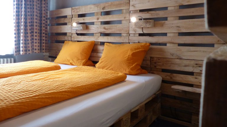 Monteur-Zimmer - Korschenbroich - Haus der Gastlichkeit