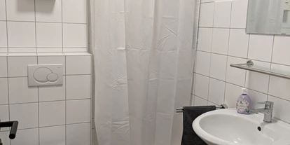 Monteur-Zimmer - Krefeld - interaktiv . Appartements in Ratingen in 40878 Ratingen