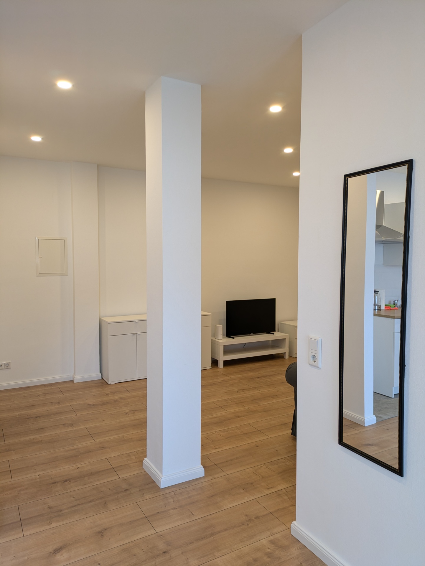 Monteur-Zimmer - Korschenbroich - interaktiv . Appartements in Ratingen in 40878 Ratingen