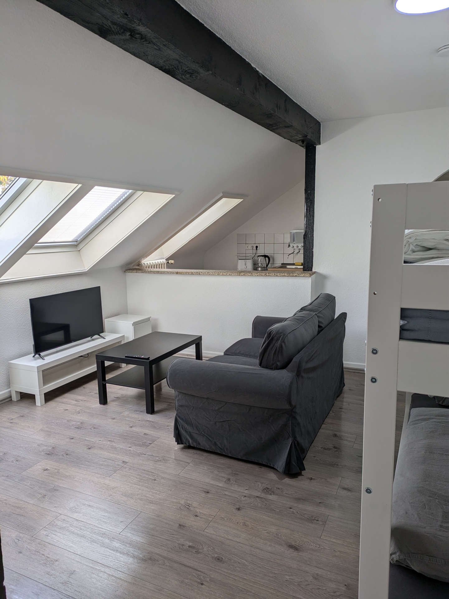 Monteur-Zimmer - Korschenbroich - interaktiv . Appartements in Ratingen in 40878 Ratingen