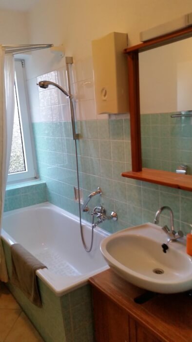 Monteur-Zimmer - Korschenbroich - Monteurzimmer Winzen in 42579 Heiligenhaus