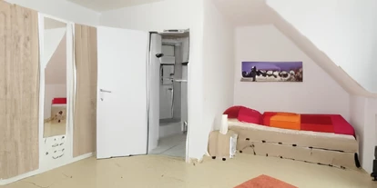 Monteur-Zimmer - Krefeld - apartmondo Ferienwohnungen in 42579 Heiligenhaus