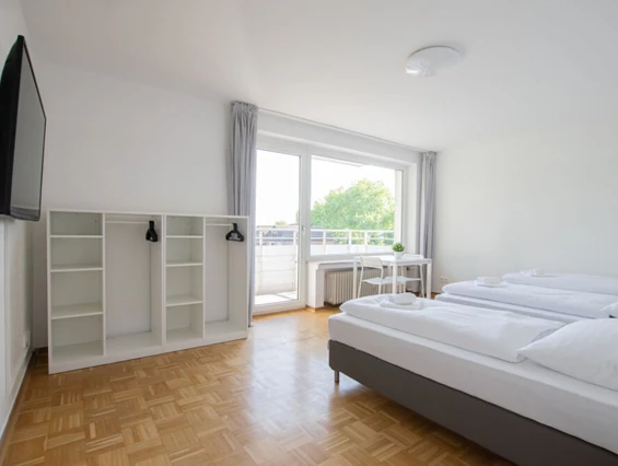MonteurZimmer: Tolstov Apartments - vollausgestattete Küche, free WLAN Waschmaschine in 40667 Meerbusch