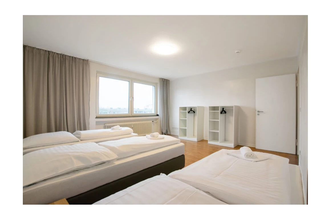MonteurZimmer: Tolstov Apartments - vollausgestattete Küche, free WLAN Waschmaschine in 40667 Meerbusch