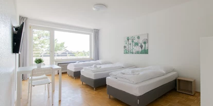 Monteur-Zimmer - Krefeld - Tolstov Apartments - vollausgestattete Küche, free WLAN Waschmaschine in 40667 Meerbusch