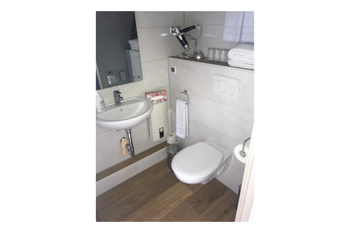 MonteurZimmer: Ferienwohnung Wieneke in 42549 Velbert