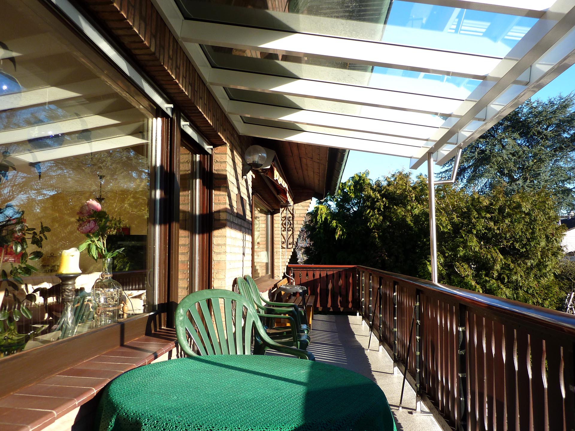 MonteurZimmer: Balkon FeWo - Gästehaus Hegger in Meerbusch bei Düsseldorf, Krefeld und Neuss. in 40670 Meerbusch