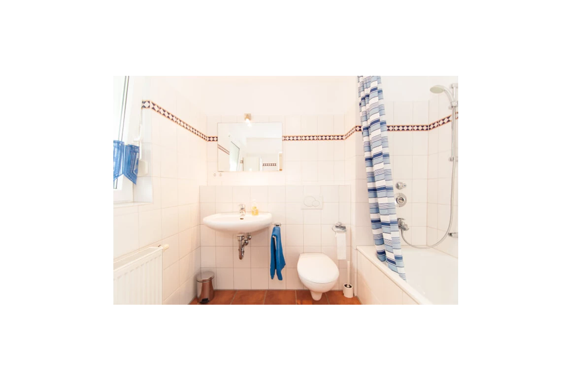 MonteurZimmer: Ferienwohnung Neuss in 41462 Neuss