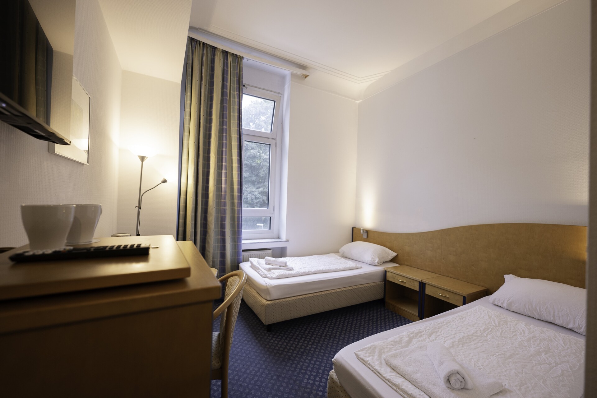 Monteur-Zimmer - Korschenbroich - Viktoria Rooms - Monteurzimmer und Langzeitmiete in 41460 Neuss