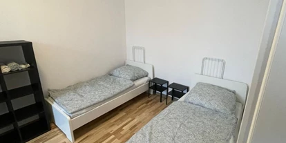 Monteur-Zimmer - Preis pro Nacht - TOMASZ-Living in RATINGEN & DÜSSELDORF / für bis zu 200 Pers