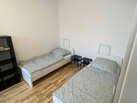 MonteurZimmer: TOMASZ-Living in RATINGEN & DÜSSELDORF / für bis zu 200 Pers