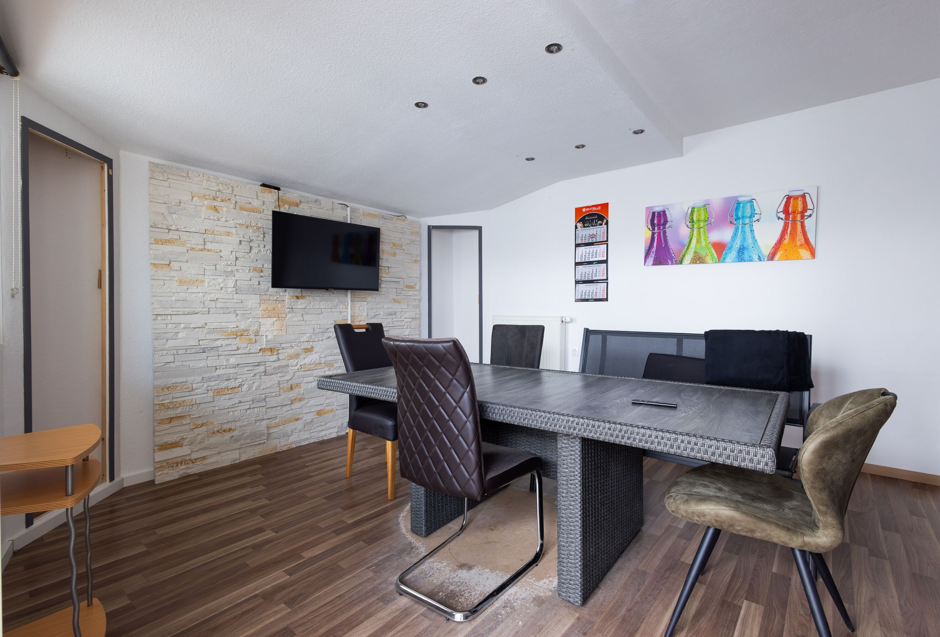 Monteur-Zimmer - Langenfeld (Mettmann) - Monteurwohnung in Ratingen – Platz für bis zu 9 Personen –