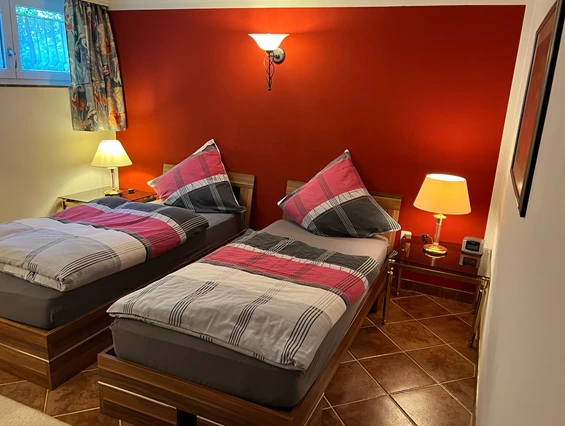 MonteurZimmer: Monteur/Handwerker; Messe-Appartements-Schuh bis zu 10 Pers.