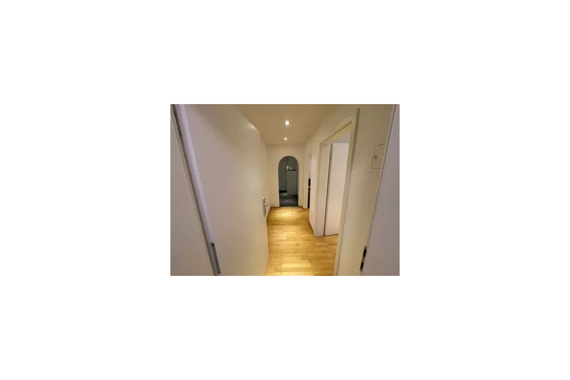 MonteurZimmer: Möblierte 2-Zimmer-Wohnung in Ratingen – Nähe DUS Flgh