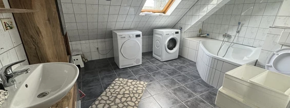MonteurZimmer: Monteurzimmer mit viel Platz, 4Z mit 7B in 51379 Leverkusen
