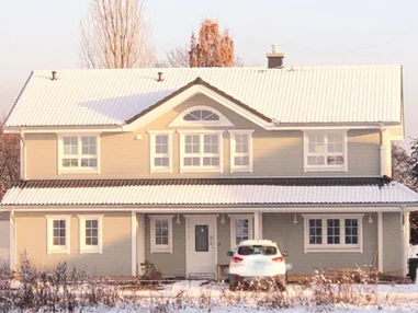 MonteurZimmer: Modern Family Home