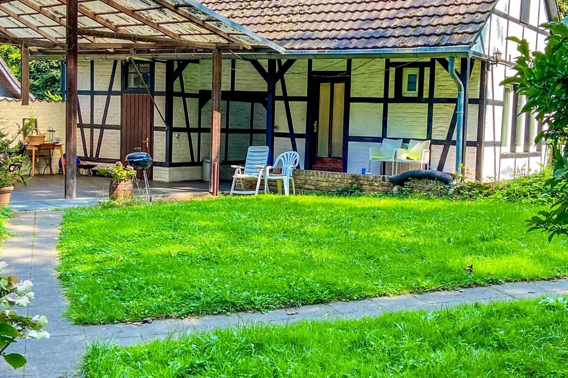 MonteurZimmer: Pension bei Burg Bachem