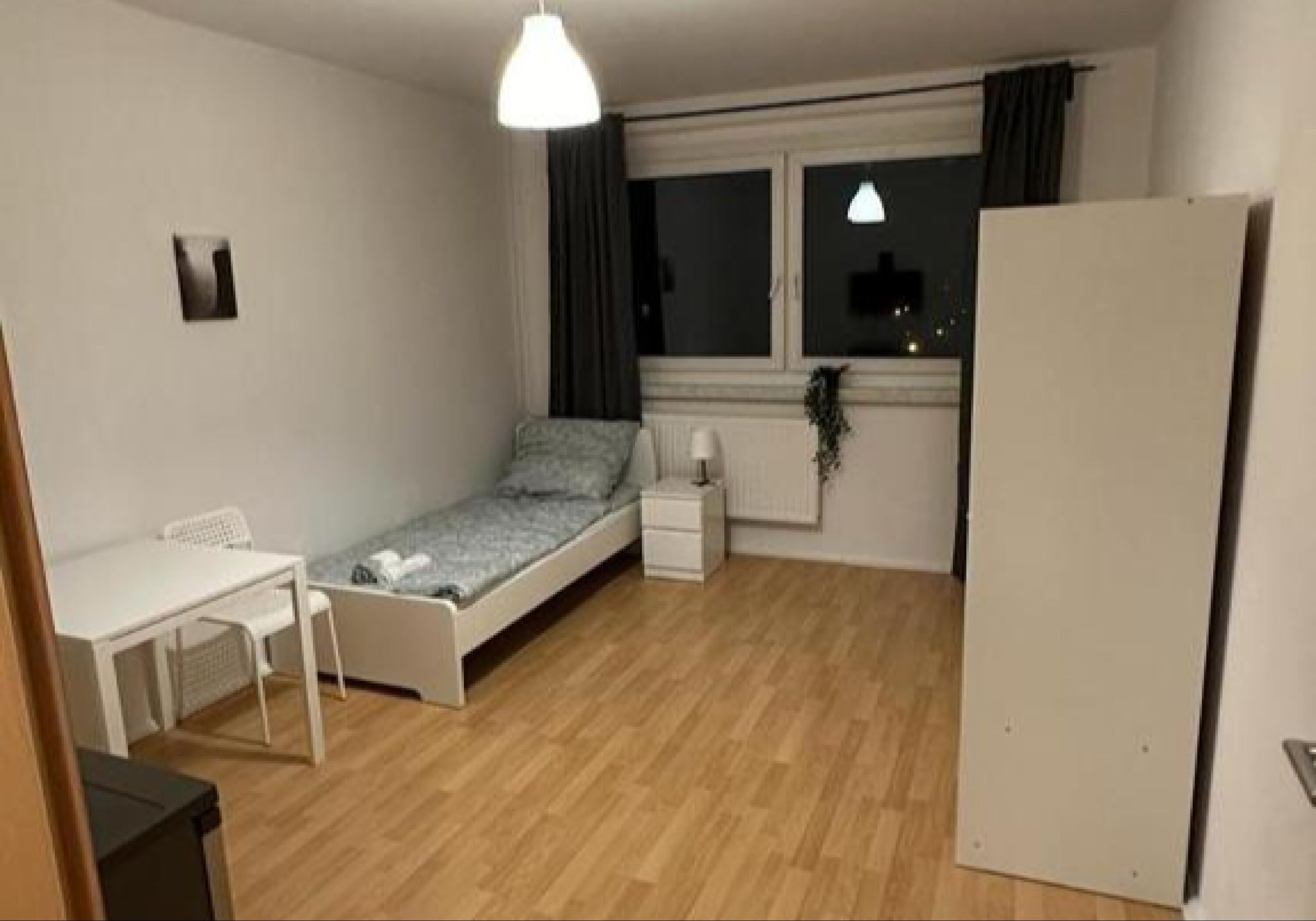 Monteur-Zimmer - Brühl (Rhein-Erft-Kreis) - Monteurwohnungen in Köln Süd