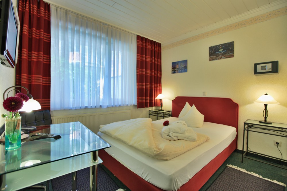 Monteur-Zimmer - Euskirchen - Hotel Müller