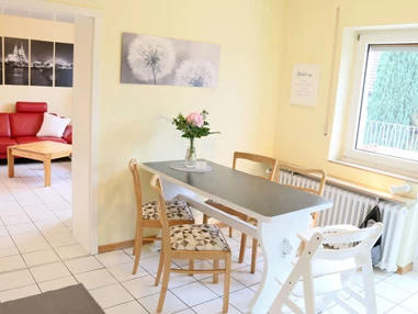 MonteurZimmer: Ferienwohnung Domblick Herkenrath in 51429 Bergisch Gladbach