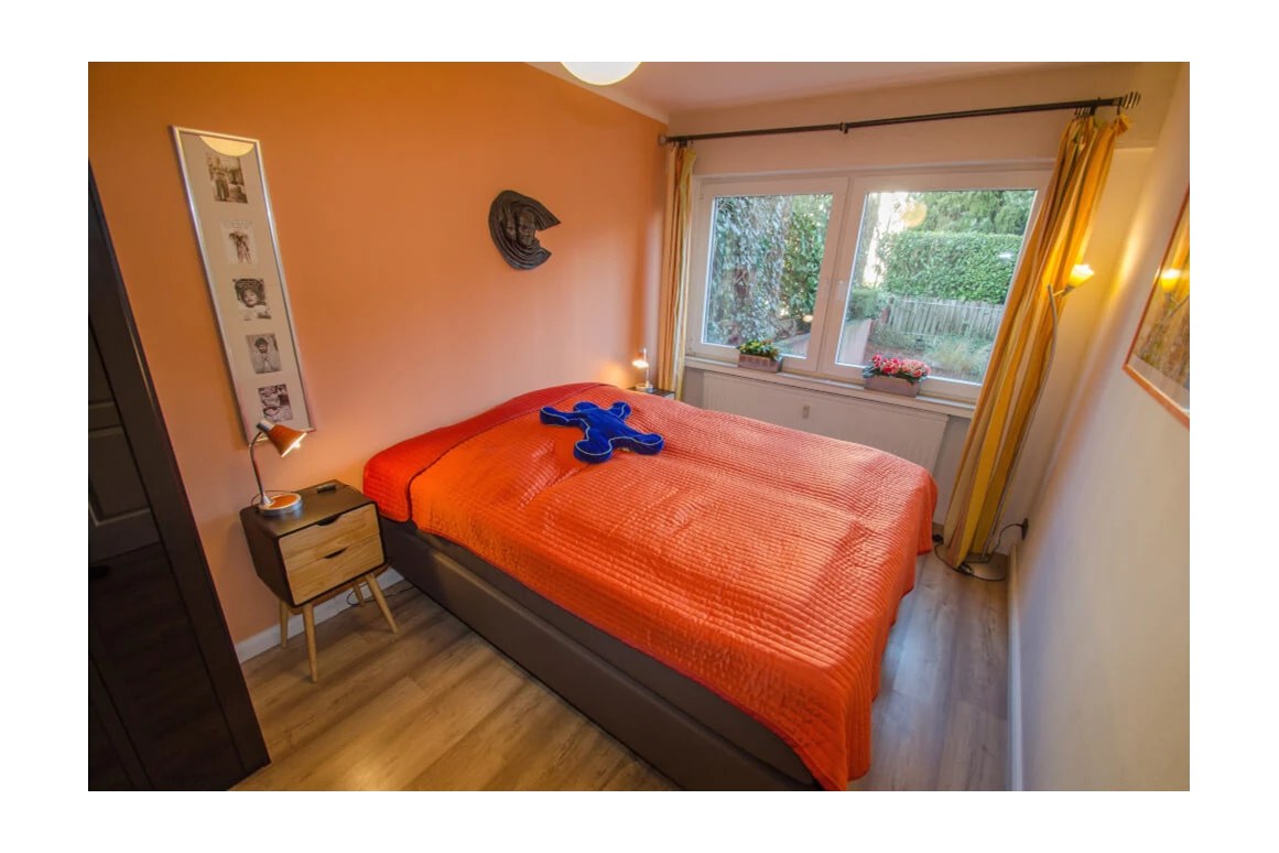 MonteurZimmer: Ferienwohnung/ FeWo Ball in 50858 Köln