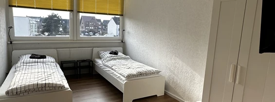 MonteurZimmer: Nähe Köln: Zentrale und Gemütliche Wohnung in 50169 Kerpen