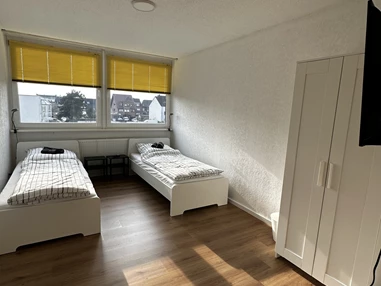 MonteurZimmer: Nähe Köln: Zentrale und Gemütliche Wohnung in 50169 Kerpen