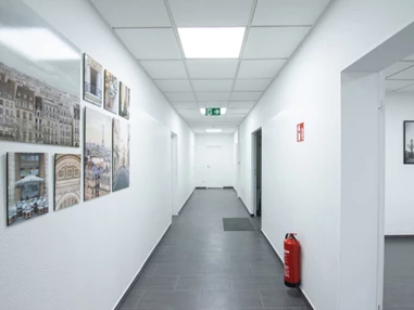 MonteurZimmer: Große Monteurunterkunft für bis zu 30 Personen – Perfekt für Teams in Neuss