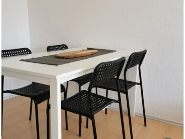 MonteurZimmer: ab 16,00€ / Herz International (Köln) / 24 Per. maximal