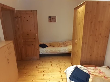 MonteurZimmer: WG Wohnung Monteure für max. 4 Personen. Gepflegt in 50733 Köln in 50733 Köln