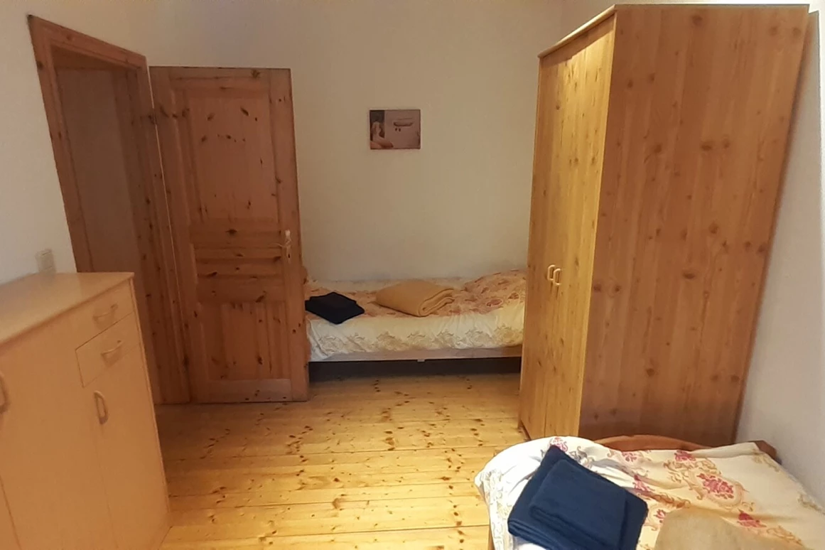 MonteurZimmer: WG Wohnung Monteure für max. 4 Personen. Gepflegt in 50733 Köln in 50733 Köln