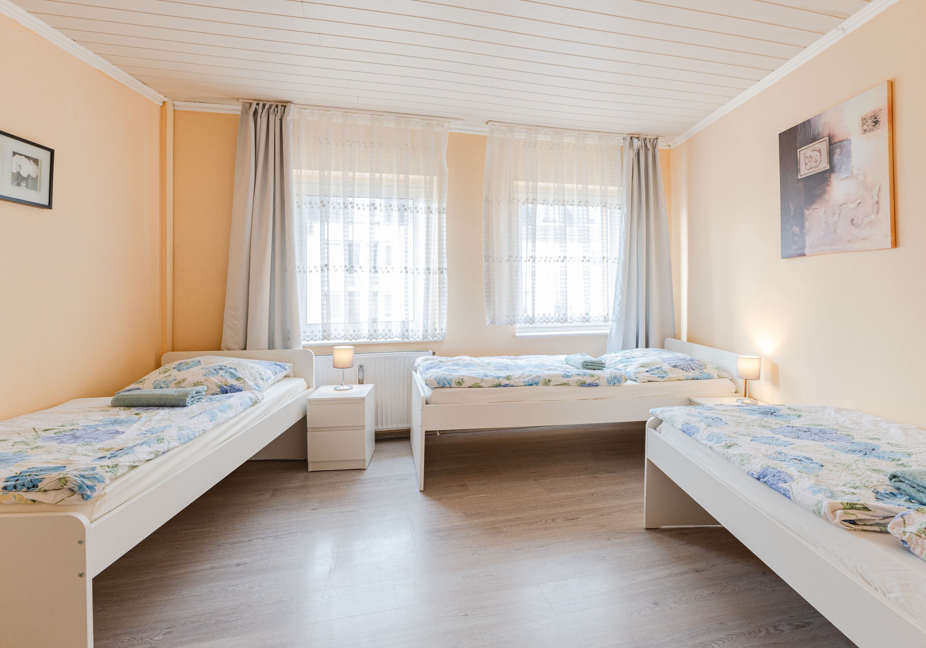 Monteur-Zimmer - Langenfeld (Mettmann) - Monteur-und Ferienwohnung Köln/Leverkusen/Bergisch Gladbach