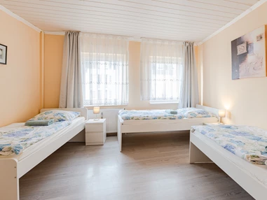 MonteurZimmer: Monteur-und Ferienwohnung Köln/Leverkusen/Bergisch Gladbach