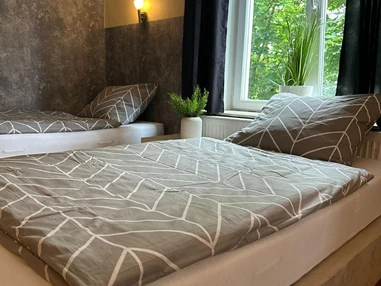 MonteurZimmer: Monteurwohnungen und Monteurzimmer in 50354 Hürth, Friedrich-Ebert-Straße in 50354 Hürth