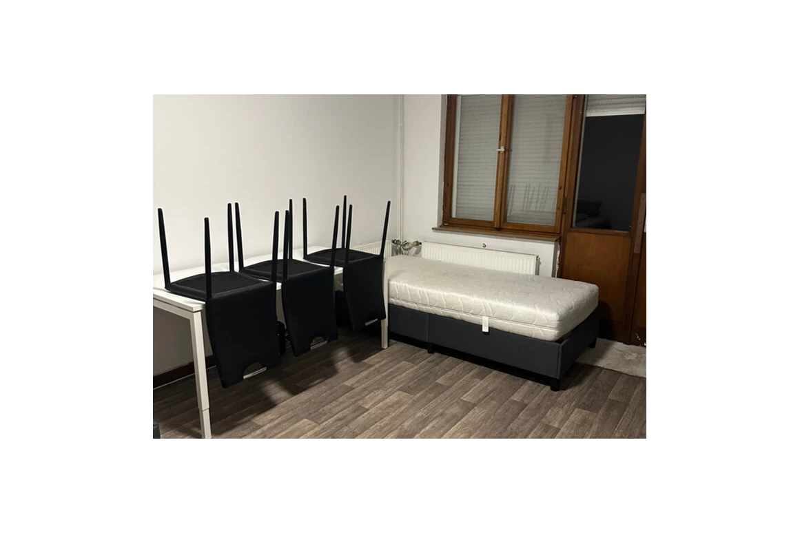 MonteurZimmer: Monteurwohnung /-zimmer Köln-Leverkusen-Düsseldorf