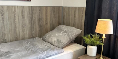 Monteur-Zimmer - Pulheim - Monteurwohnung mit eigener Küche und Bad, WiFi