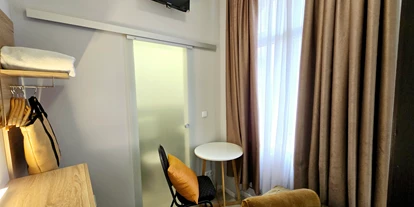 Monteur-Zimmer - Overath - Einzelzimmer mit Dusche/WC, TV, Wi-Fi - City Hotel Storch in 50672 Köln