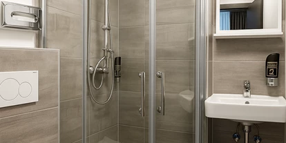 Monteur-Zimmer - Overath - Badezimmer - City Hotel Storch in 50672 Köln