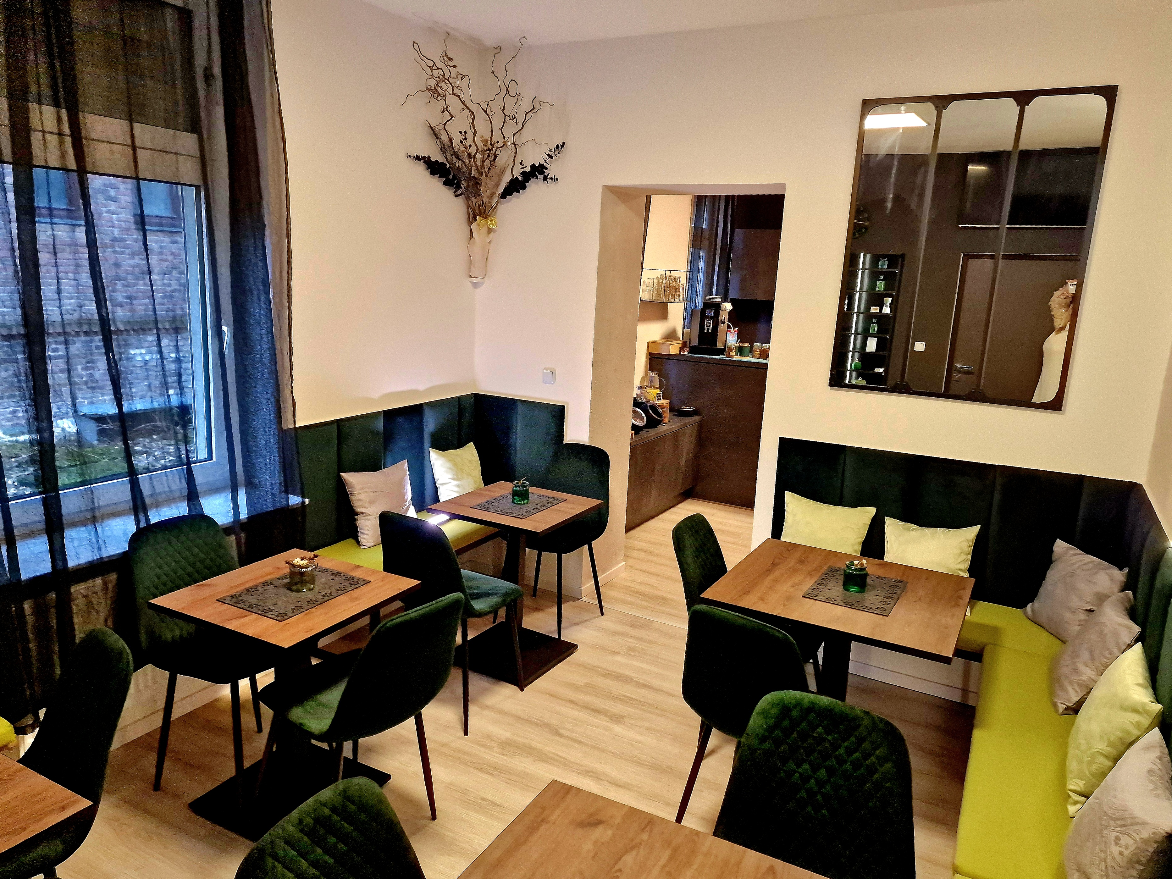 MonteurZimmer: Aufenthaltsaraum - City Hotel Storch in 50672 Köln