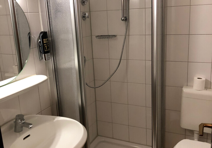 Monteur-Zimmer - Wesseling - Angela Groß