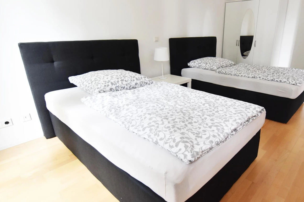 MonteurZimmer: HomeRent in zentraler Lage von Köln