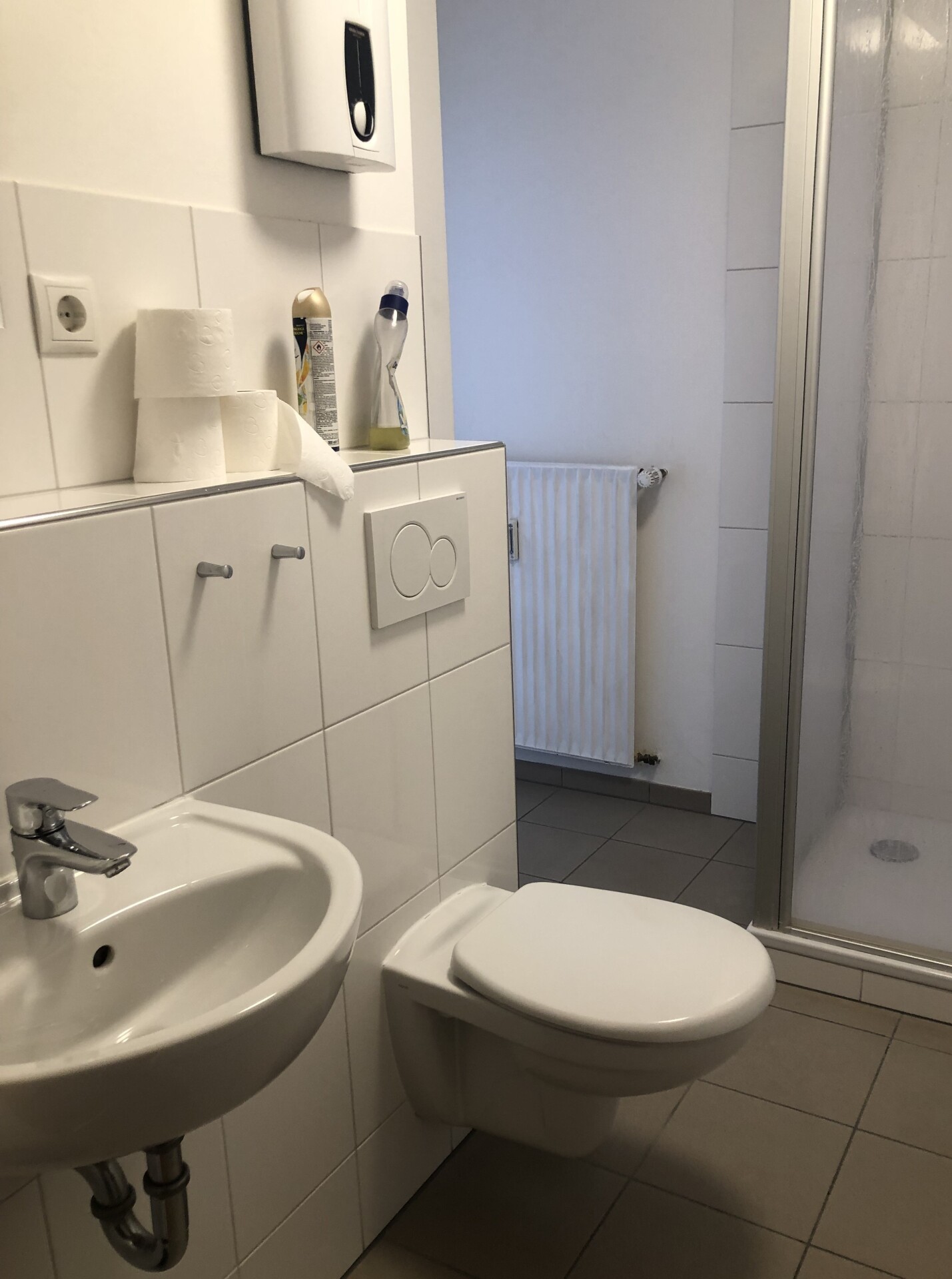 Monteur-Zimmer - Burscheid (Rheinisch-Bergischer Kreis) - FIMA Monteurzimmer und Wohnungen in 53332 Bornheim