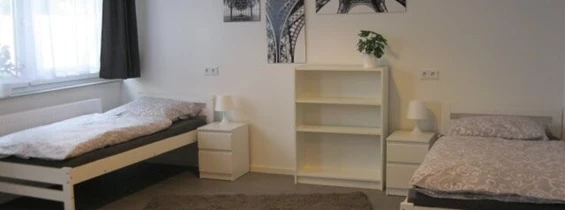 MonteurZimmer: Home4Time in Leverkusen: Wir bieten Zimmer und Wohnungen im Zentrum, vielen Stadtteilen und im Umland.
