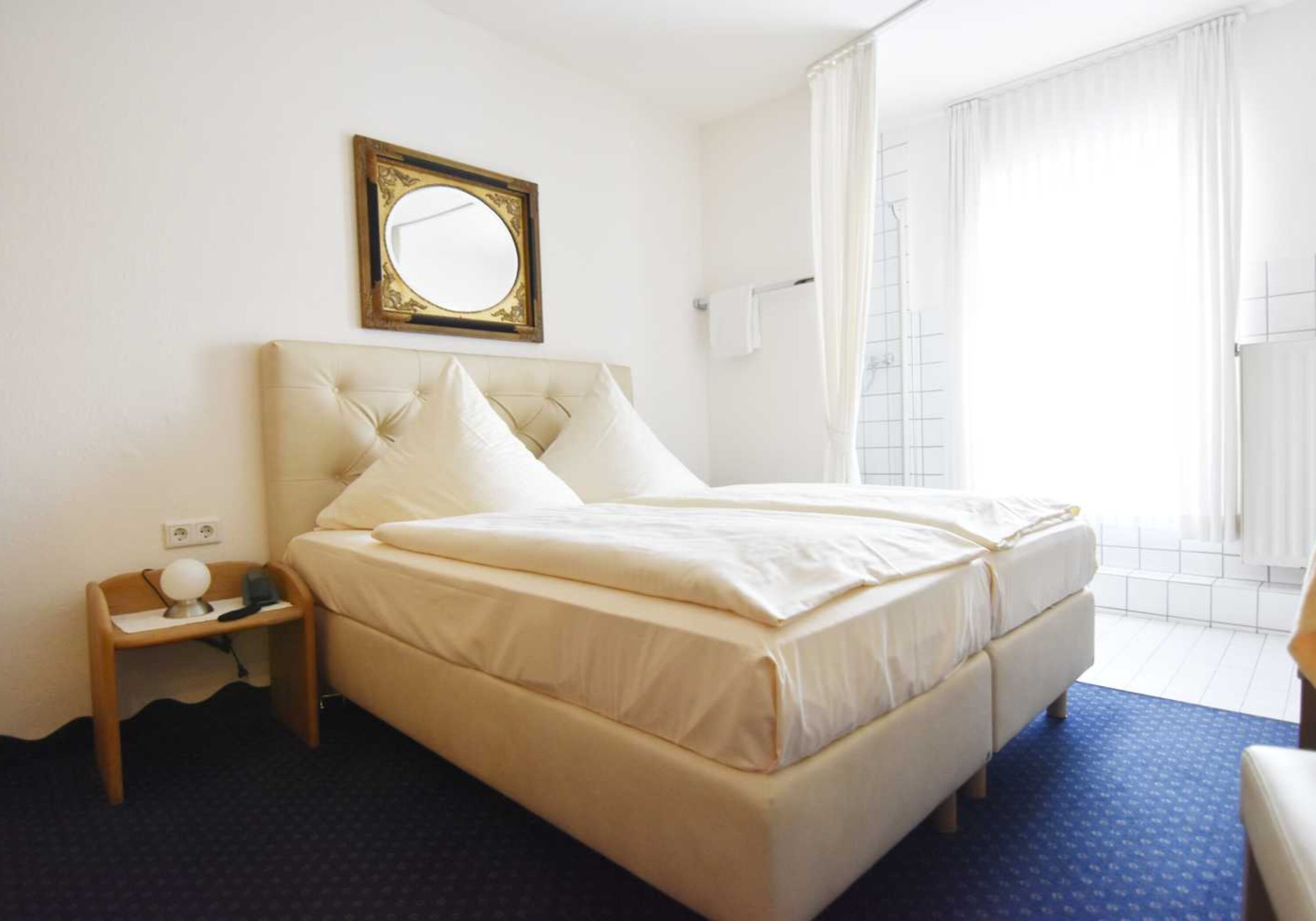 Monteur-Zimmer - Euskirchen - HomeRent in zentraler Lage von Köln