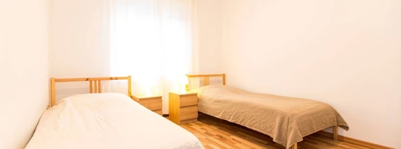 MonteurZimmer: Ferienwohnung HomeCologne Unterkunft in 51063 Köln