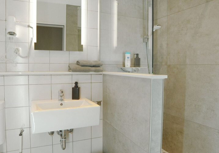 Monteur-Zimmer - Burscheid (Rheinisch-Bergischer Kreis) - Rhein Glück