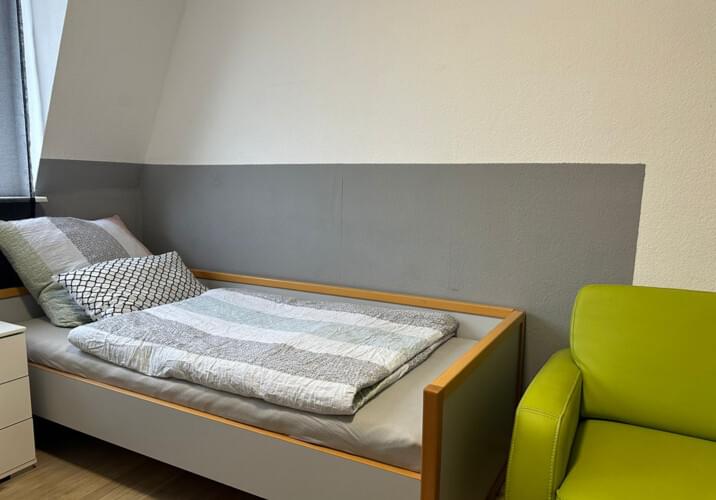 Monteur-Zimmer - Wesseling - Top Monteurwohnung Küche Bad WiFi Parkplatz